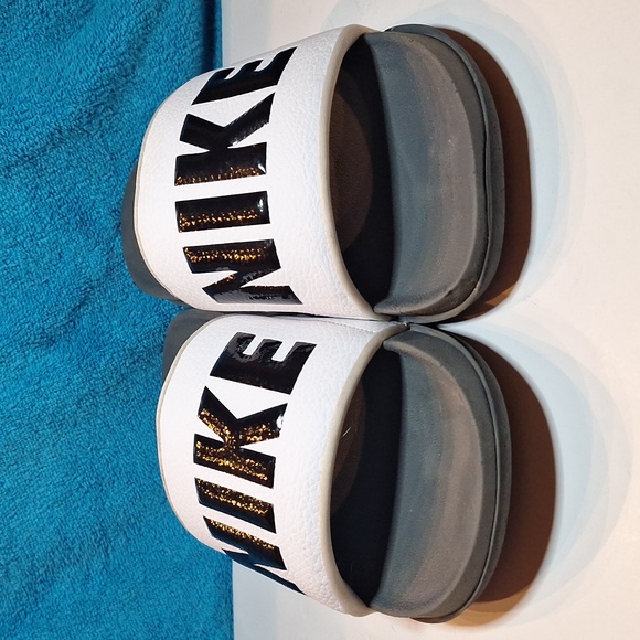 Nike Slides Off Court, Worn Couple Times, Slip On Slides Sandals Size 10 - Picture 5 of 7